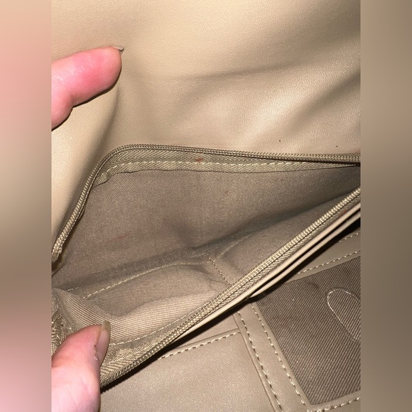 Universal Thread wallet - Picture 5 of 7